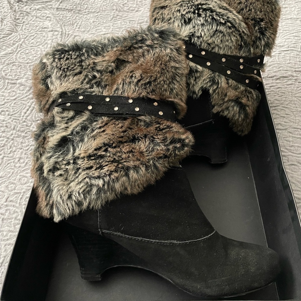 Naughty Monkey suede/faux fur boots, black and brown